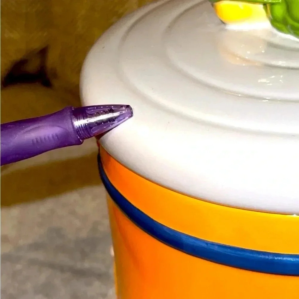 Vintage 1996 Bugs Bunny Brand Ceramic Canister/Cookie Jar Warner Brothers - Picture 6 of 9